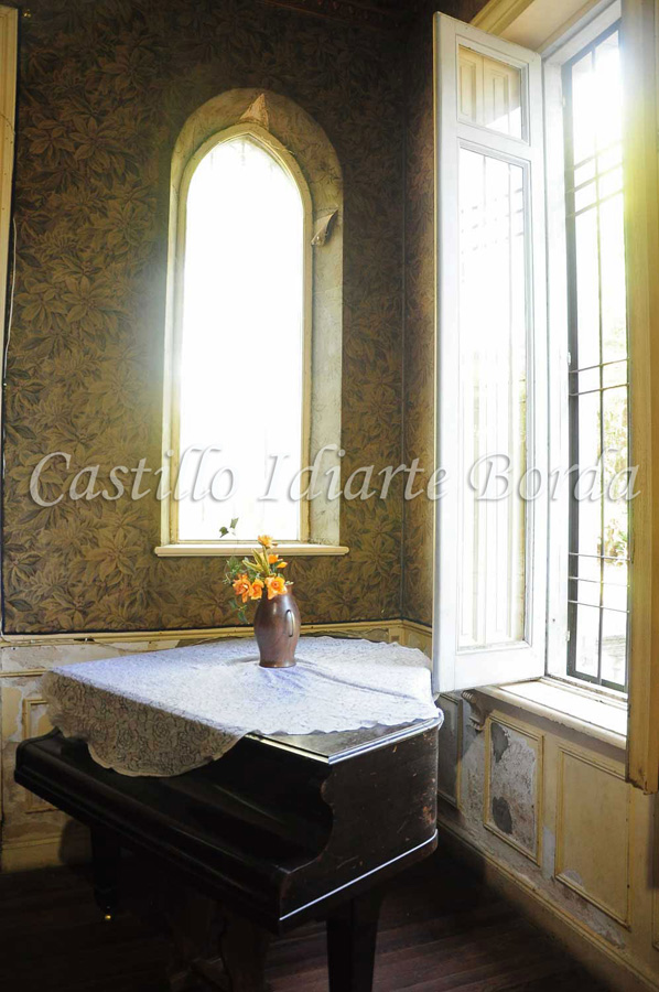 Castillo Idiarte Borda